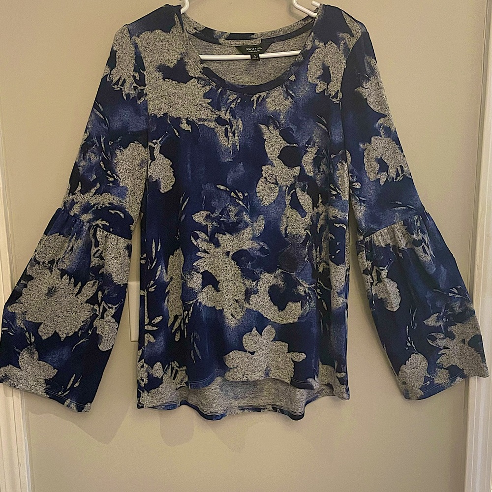 Simply Vera Wang/Bell long Sleeve/Scoop Neck Top/Size S